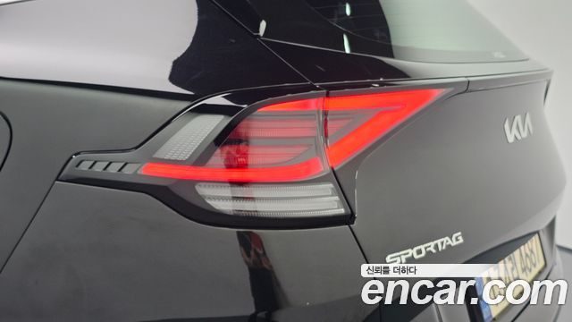 Kia Sportage (V) LPG 2.0 2WD Signature 2023 — фото 23