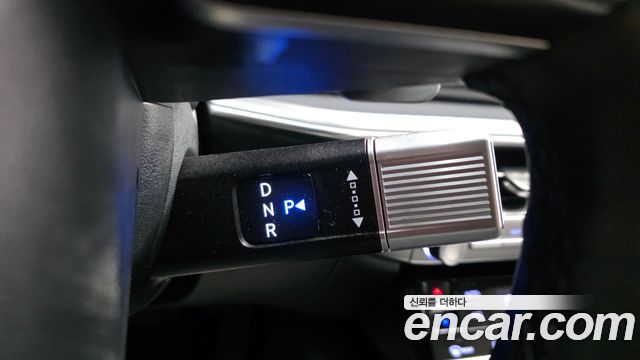Hyundai Grandeur (GN7) 2,5 Gasoline 2WD Exclusive 2023 — фото 9
