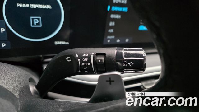 Hyundai Grandeur (GN7) 2,5 Gasoline 2WD Exclusive 2023 — фото 28