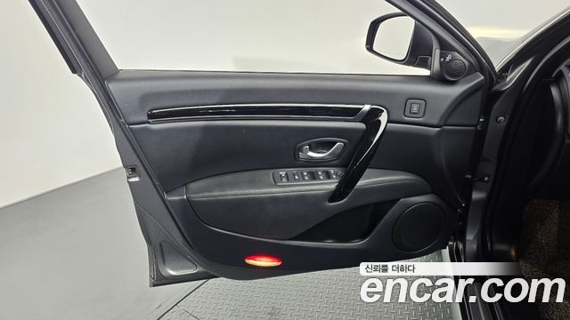 Renault Korea SM7 Nova 2.5 V6 2019 — фото 24