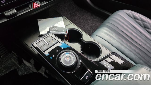 Kia K8 2.5 Gasoline 2WD Signature Special 2023 — фото 9