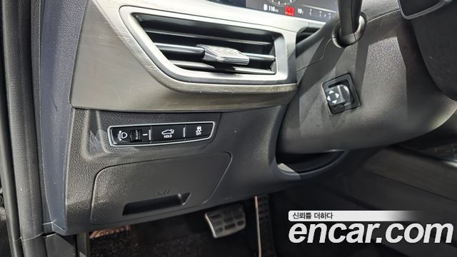 Kia K8 2.5 Gasoline 2WD Signature Special 2023 — фото 16