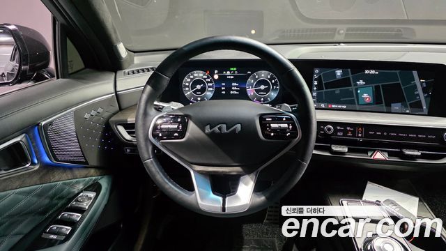 Kia K8 2.5 Gasoline 2WD Signature Special 2023 — фото 17