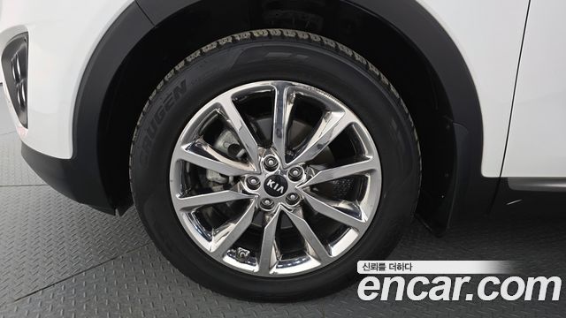 Kia Sorento Diesel 2.0 2WD Noblesse Special 2016 — фото 5