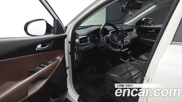 Kia Sorento Diesel 2.0 2WD Noblesse Special 2016 — фото 10