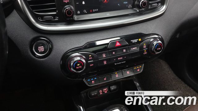Kia Sorento Diesel 2.0 2WD Noblesse Special 2016 — фото 21