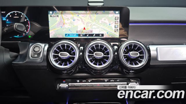 Mercedes-Benz GLB-Class (X247) GLB220 2021 — фото 13