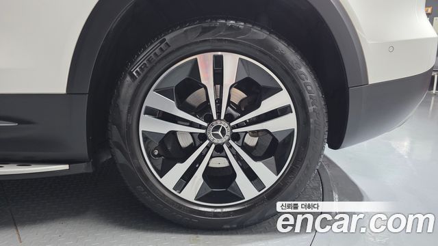 Mercedes-Benz GLB-Class (X247) GLB220 2021 — фото 21