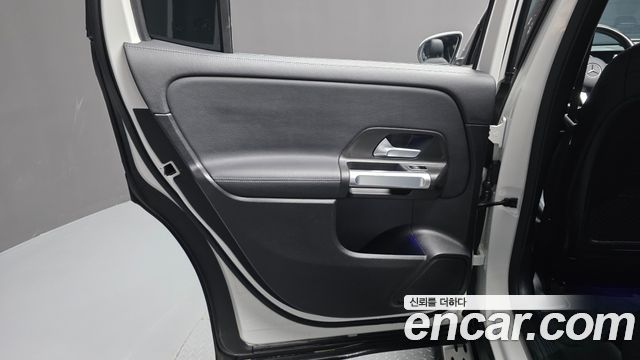 Mercedes-Benz GLB-Class (X247) GLB220 2021 — фото 25