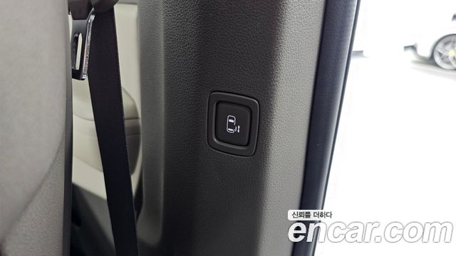 Kia Carnival (IV) Diesel 9-Seater Hi Limousine Signature 2025 — фото 31