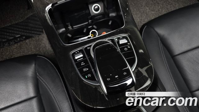 Mercedes-Benz E-Class (W213) E300 4MATIC Exclusive 2018 — фото 32