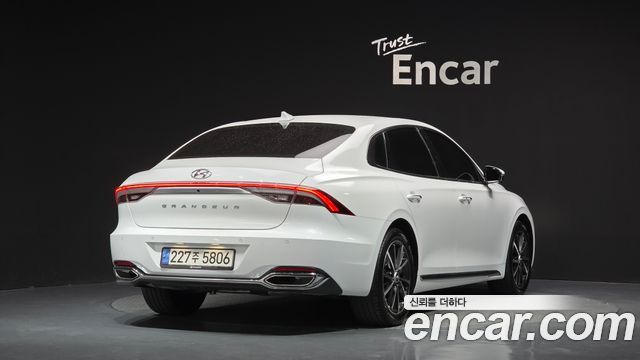 Hyundai Grandeur (IG) 2.5 Le Blanc 2023 — фото 2