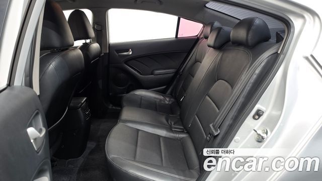 Kia K3 Diesel Trendy 2015 — фото 11