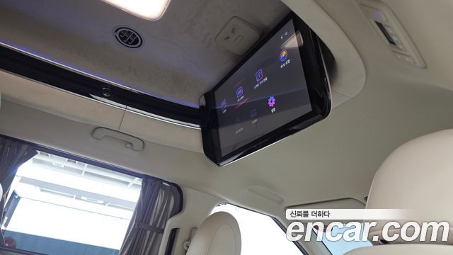 Kia Carnival (IV) Gasoline 9-Seater Hi Limousine Signature 2025 — фото 18