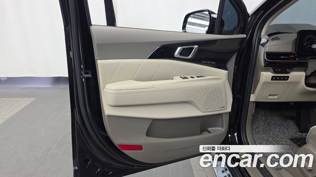 Kia Carnival (IV) Gasoline 9-Seater Hi Limousine Signature 2025 — фото 24