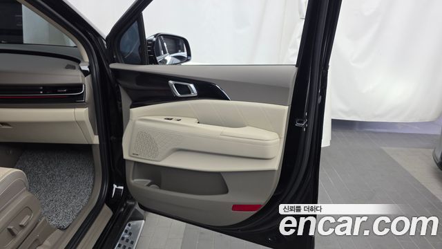 Kia Carnival (IV) Gasoline 9-Seater Hi Limousine Signature 2025 — фото 25