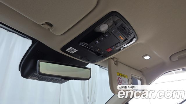 Kia Carnival (IV) Gasoline 9-Seater Hi Limousine Signature 2025 — фото 29