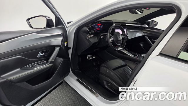 Peugeot 408 1.2 Pure Tech GT 2024 — фото 10