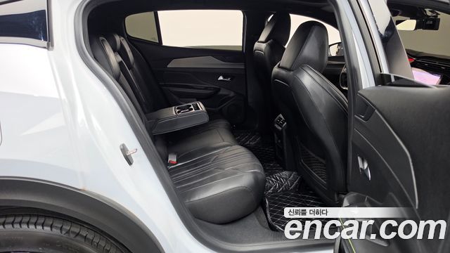 Peugeot 408 1.2 Pure Tech GT 2024 — фото 11