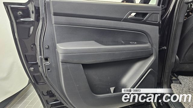 KG Mobility (SsangYong) Rexton Sports Khan Diesel 2.2 4WD Prestige 2021 — фото 31