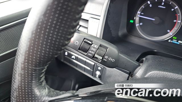KG Mobility (SsangYong) Rexton Sports Khan Diesel 2.2 4WD Prestige 2021 — фото 35
