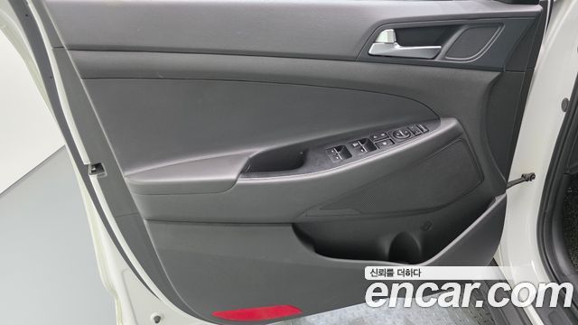 Hyundai Tucson Diesel 2.0 2WD Modern 2019 — фото 24