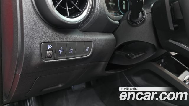 Hyundai Kona Gasoline 1.6 Turbo 2WD Inspiration 2022 — фото 14