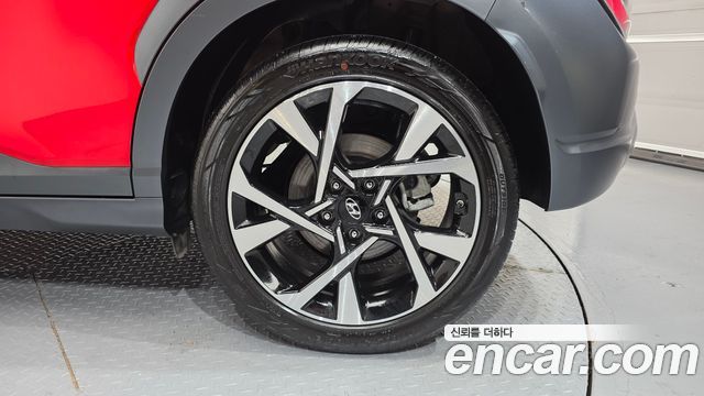 Hyundai Kona Gasoline 1.6 Turbo 2WD Inspiration 2022 — фото 21