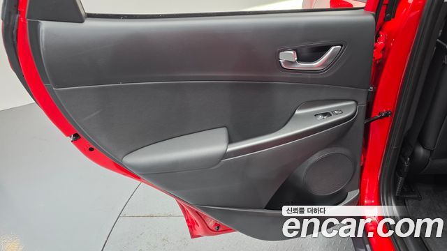 Hyundai Kona Gasoline 1.6 Turbo 2WD Inspiration 2022 — фото 25