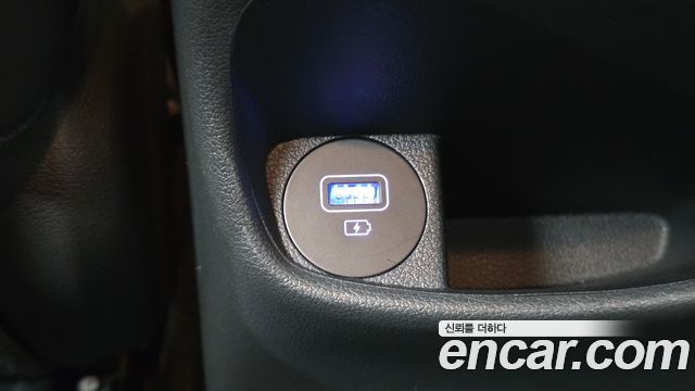 Hyundai Kona Gasoline 1.6 Turbo 2WD Inspiration 2022 — фото 30