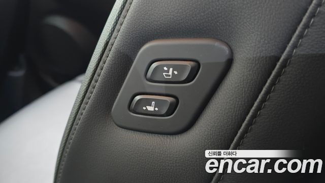 Hyundai Kona Gasoline 1.6 Turbo 2WD Inspiration 2022 — фото 31