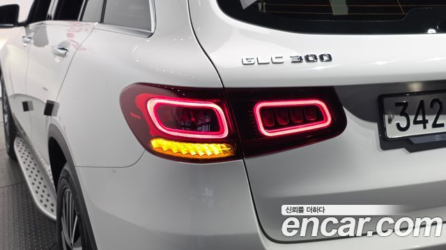 Mercedes-Benz GLC-Class (X253) GLC300 4MATIC 2020 — фото 23