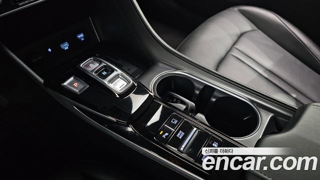 Hyundai Sonata (DN8) 2.0 Premium Family 2020 — фото 9