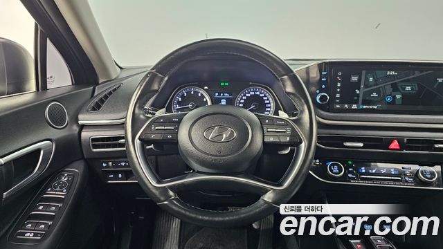 Hyundai Sonata (DN8) 2.0 Premium Family 2020 — фото 12