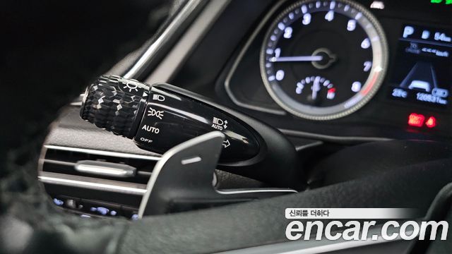 Hyundai Sonata (DN8) 2.0 Premium Family 2020 — фото 17