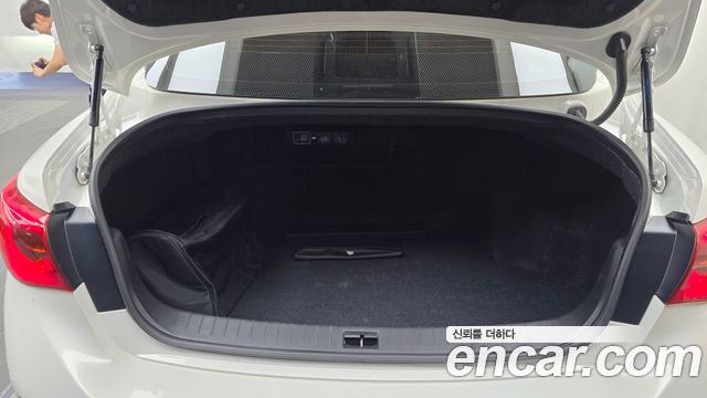 Infiniti Q50 3.5 Hybrid Hi-Tech 2015 — фото 24