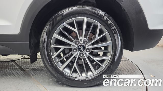 Hyundai Tucson Gasoline 1.6 turbo 2WD Premium 2019 — фото 21