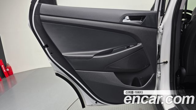 Hyundai Tucson Gasoline 1.6 turbo 2WD Premium 2019 — фото 25