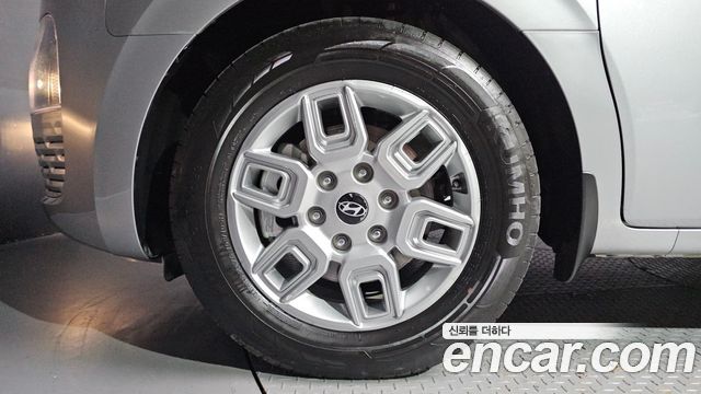 Hyundai Staria L3.5 Cargo 5-Seater Modern 2025 — фото 5