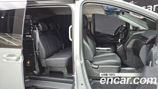 Hyundai Staria L3.5 Cargo 5-Seater Modern 2025 — фото 12