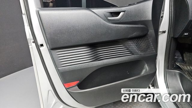 Hyundai Staria L3.5 Cargo 5-Seater Modern 2025 — фото 24