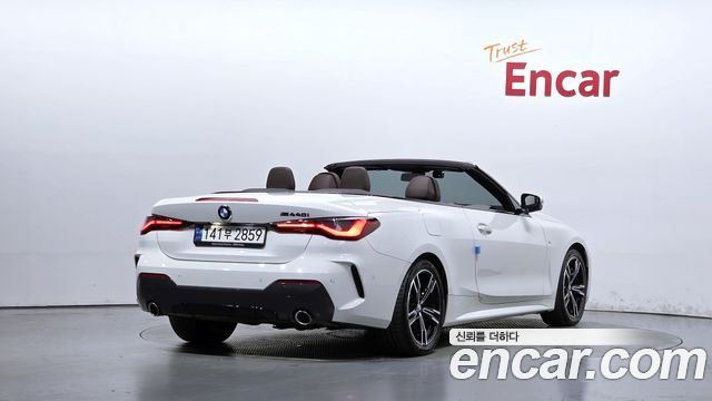 BMW 4 Series (G22) 420i M Sport Convertible 2022 — фото 2