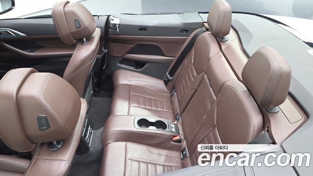 BMW 4 Series (G22) 420i M Sport Convertible 2022 — фото 16