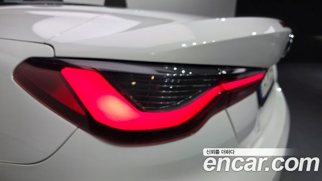 BMW 4 Series (G22) 420i M Sport Convertible 2022 — фото 29