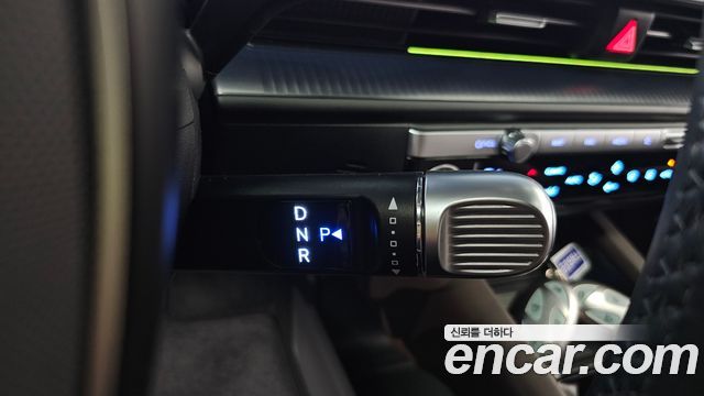 Hyundai Ioniq 6 Long Range Exclusive + 2023 — фото 9
