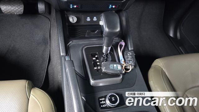 KG Mobility (SsangYong) Rexton Sports Khan Diesel 2.2 4WD Prestige 2024 — фото 9