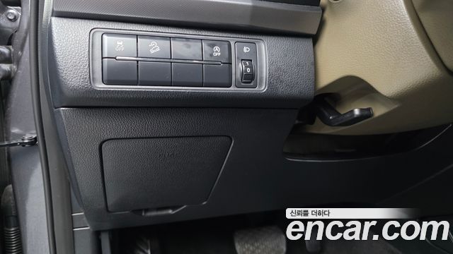 KG Mobility (SsangYong) Rexton Sports Khan Diesel 2.2 4WD Prestige 2024 — фото 33