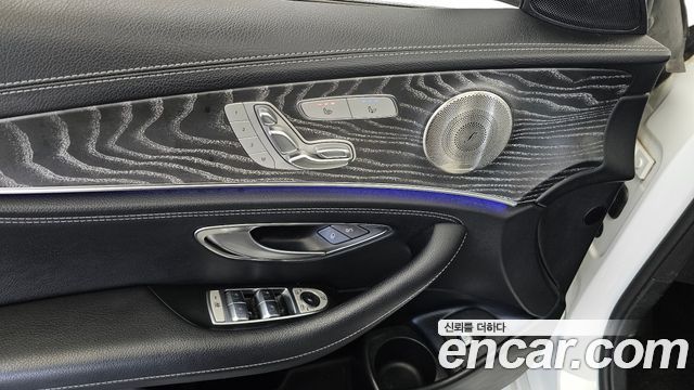 Mercedes-Benz E-Class (W213) E350 4MATIC AMG Line 2022 — фото 19