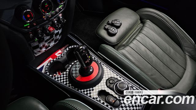 MINI Cooper Countryman Untamed Edition 2nd Gen 2023 — фото 9