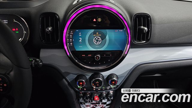 MINI Cooper Countryman Untamed Edition 2nd Gen 2023 — фото 18